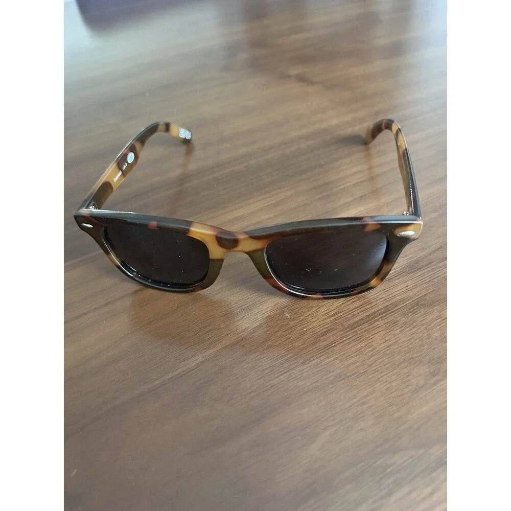 Foster Grant sunglasses SR0624 Polarized Rectangle Tortoise Brown Gray Cat.3 r50